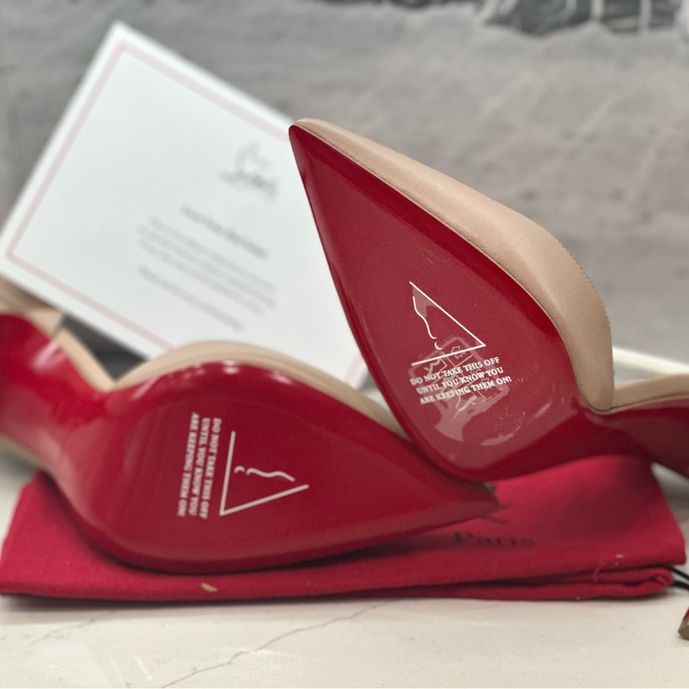 Christian Louboutin , new size 8 , never used, model iriza 100 Nappa color blush